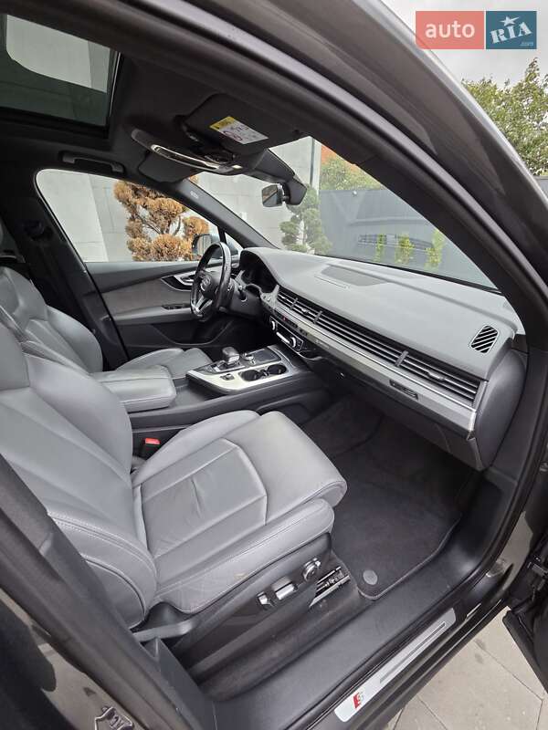 Внедорожник / Кроссовер Audi Q7 2016 в Ивано-Франковске