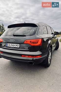Внедорожник / Кроссовер Audi Q7 2012 в 