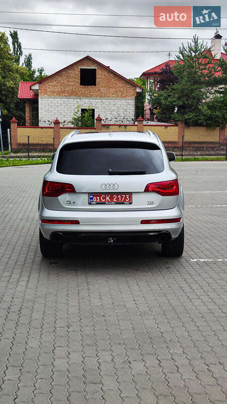Позашляховик / Кросовер Audi Q7 2011 в Луцьку