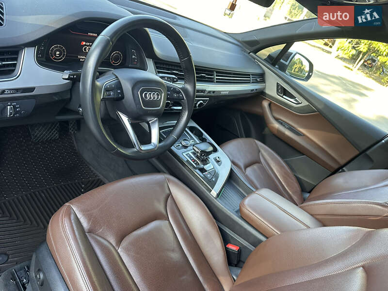 Внедорожник / Кроссовер Audi Q7 2018 в Черкассах