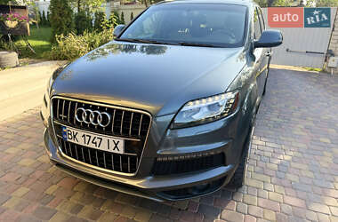 Позашляховик / Кросовер Audi Q7 2011 в 