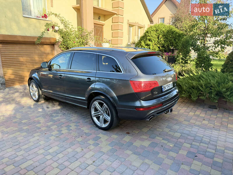 Внедорожник / Кроссовер Audi Q7 2011 в Ровно