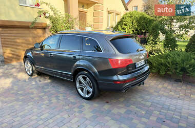 Позашляховик / Кросовер Audi Q7 2011 в 