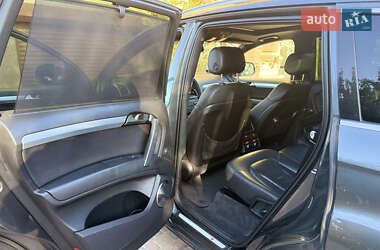 Позашляховик / Кросовер Audi Q7 2011 в 