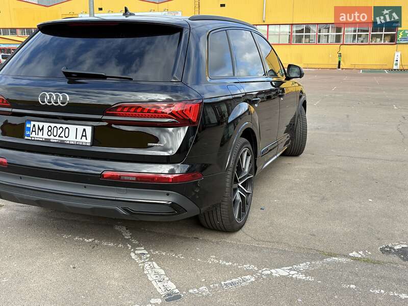 Внедорожник / Кроссовер Audi Q7 2020 в Житомире