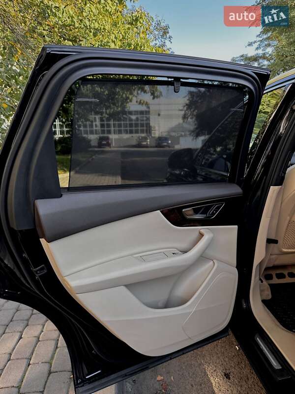 Внедорожник / Кроссовер Audi Q7 2016 в Ивано-Франковске