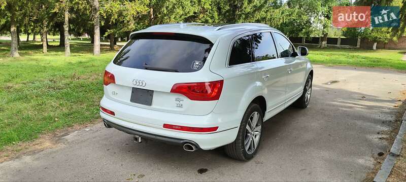 Позашляховик / Кросовер Audi Q7 2015 в Дубні