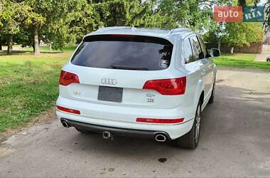 Внедорожник / Кроссовер Audi Q7 2015 в 