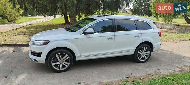 Позашляховик / Кросовер Audi Q7 2015 в Дубні