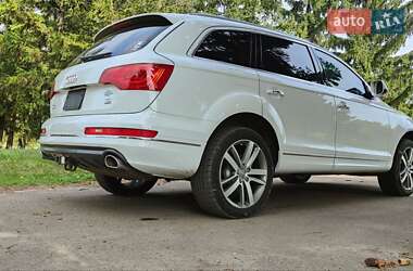 Внедорожник / Кроссовер Audi Q7 2015 в 