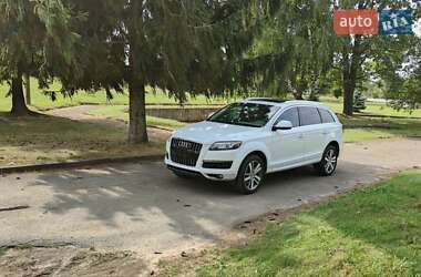 Внедорожник / Кроссовер Audi Q7 2015 в 