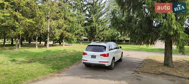 Позашляховик / Кросовер Audi Q7 2015 в Дубні