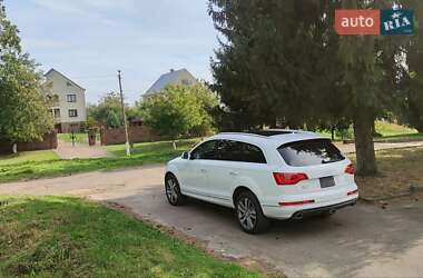 Внедорожник / Кроссовер Audi Q7 2015 в 