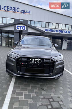 Внедорожник / Кроссовер Audi Q7 2023 в 