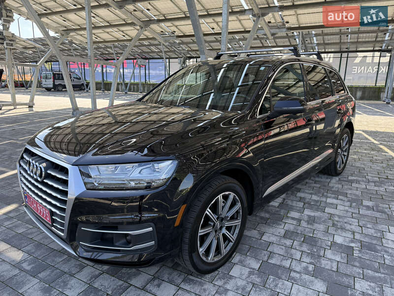 Позашляховик / Кросовер Audi Q7 2017 в Львові