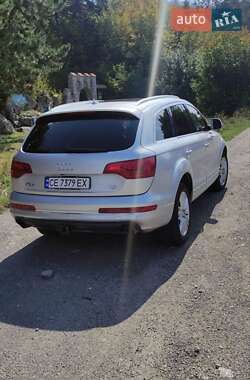 Позашляховик / Кросовер Audi Q7 2010 в 