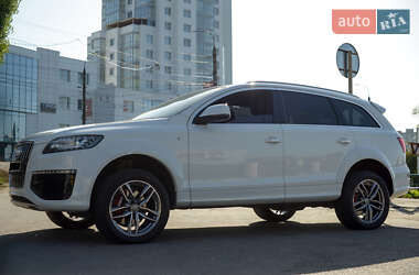 Позашляховик / Кросовер Audi Q7 2006 в 