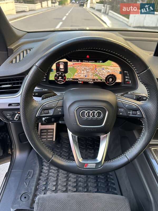 Позашляховик / Кросовер Audi Q7 2018 в Києві
