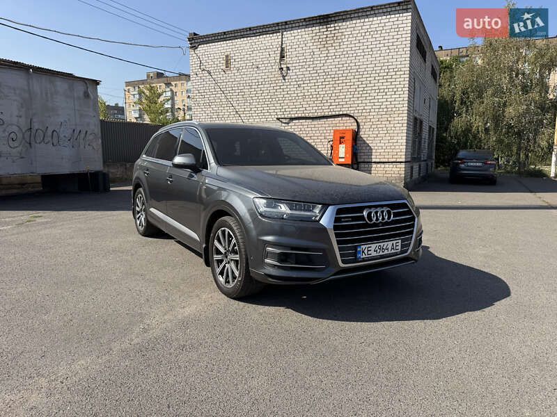 Audi Q7 2016