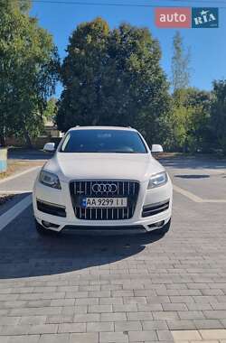 Позашляховик / Кросовер Audi Q7 2013 в  фото 34 Позашляховик / Кросовер Audi Q7 2013 в