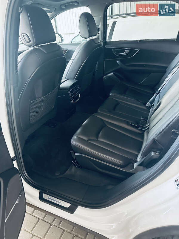 Внедорожник / Кроссовер Audi Q7 2016 в Одессе