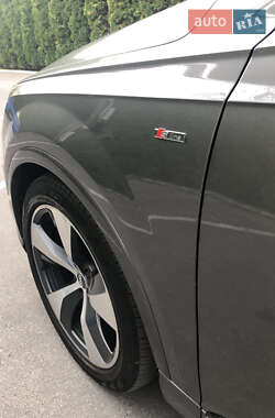 Внедорожник / Кроссовер Audi Q7 2015 в 