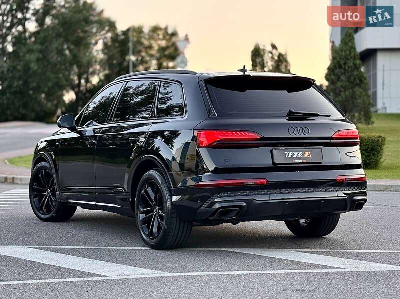 Внедорожник / Кроссовер Audi Q7 2025 в Киеве