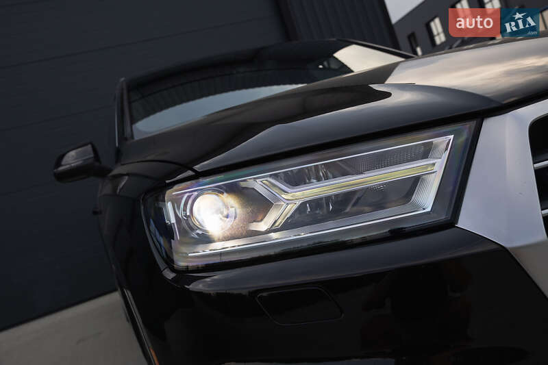 Внедорожник / Кроссовер Audi Q7 2016 в Дубно