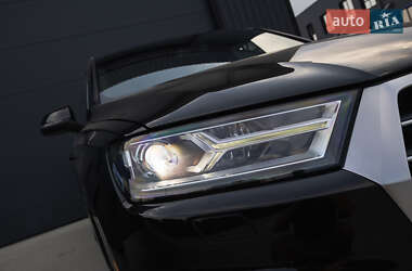 Внедорожник / Кроссовер Audi Q7 2016 в 