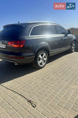 Позашляховик / Кросовер Audi Q7 2008 в 