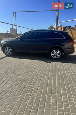 Позашляховик / Кросовер Audi Q7 2008 в 