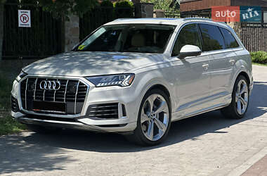 Внедорожник / Кроссовер Audi Q7 2020 в 