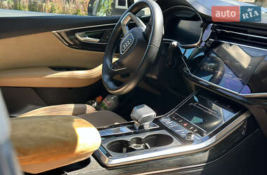 Внедорожник / Кроссовер Audi Q7 2020 в 
