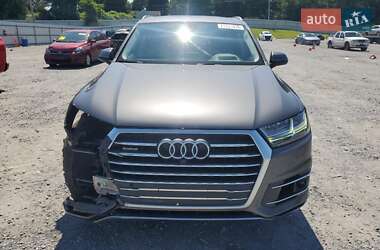 Внедорожник / Кроссовер Audi Q7 2019 в 