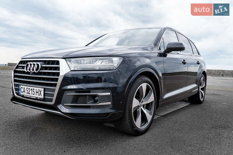 Позашляховик / Кросовер Audi Q7 2016 в Черкасах