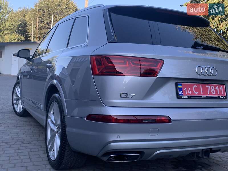 Позашляховик / Кросовер Audi Q7 2016 в Дрогобичі
