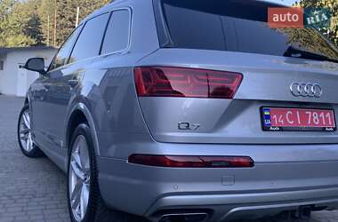 Внедорожник / Кроссовер Audi Q7 2016 в 