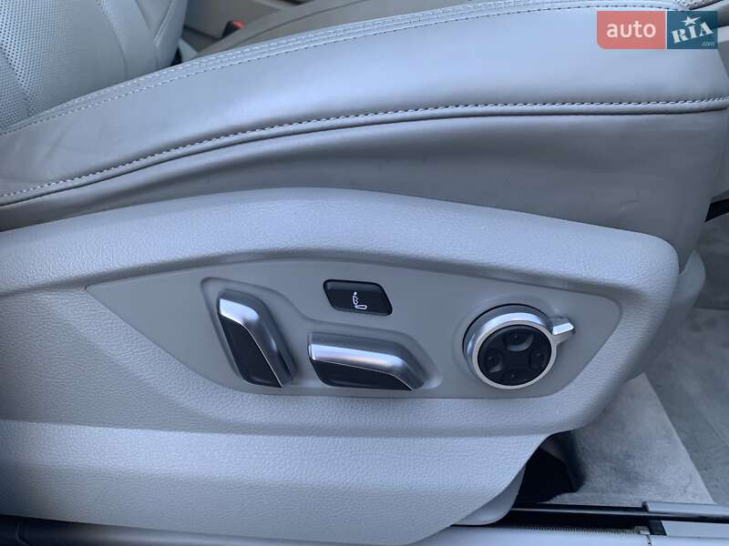 Позашляховик / Кросовер Audi Q7 2016 в Дрогобичі