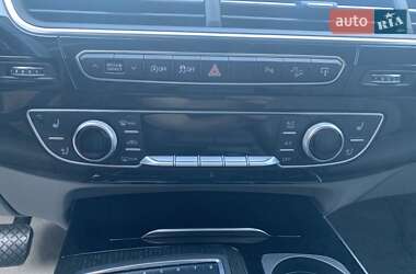 Внедорожник / Кроссовер Audi Q7 2016 в 