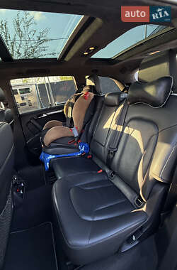 Внедорожник / Кроссовер Audi Q7 2014 в 