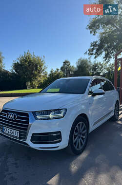 Позашляховик / Кросовер Audi Q7 2018 в Києві