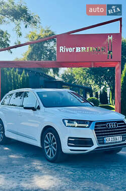 Внедорожник / Кроссовер Audi Q7 2018 в Киеве