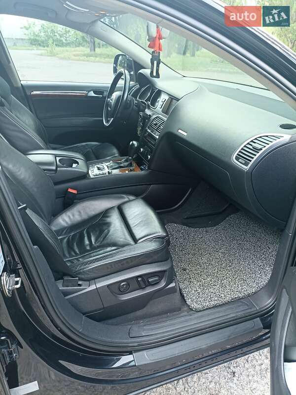 Внедорожник / Кроссовер Audi Q7 2007 в Белгороде-Днестровском фото 7 Внедорожник / Кроссовер Audi Q7 2007 в Белгороде-Днестровском