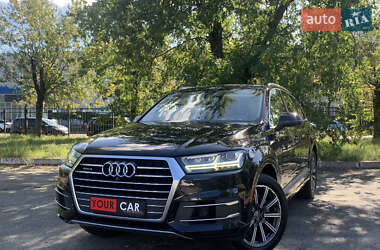 Внедорожник / Кроссовер Audi Q7 2016 в Киеве