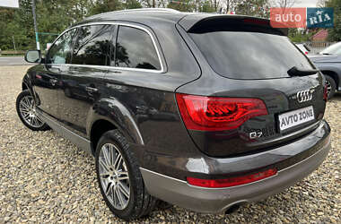 Позашляховик / Кросовер Audi Q7 2011 в 