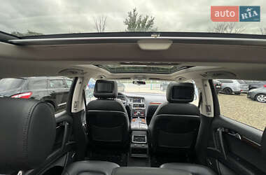 Позашляховик / Кросовер Audi Q7 2011 в 