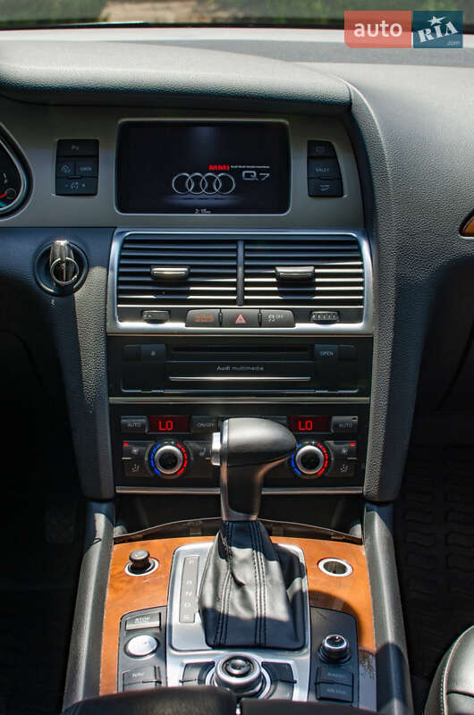 Позашляховик / Кросовер Audi Q7 2014 в Харкові