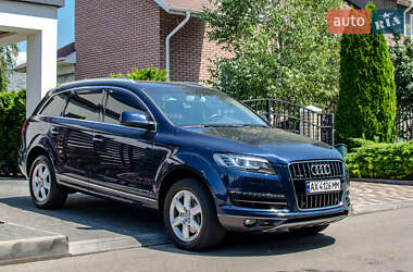 Внедорожник / Кроссовер Audi Q7 2014 в 