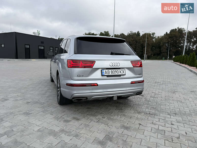 Внедорожник / Кроссовер Audi Q7 2017 в Виннице