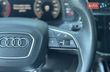 Позашляховик / Кросовер Audi Q7 2019 в 